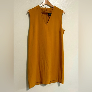 Bobeau Sleeveless Shift Dress Cutout Mock Neck Back Zip Mustard Yellow Size‎ XL